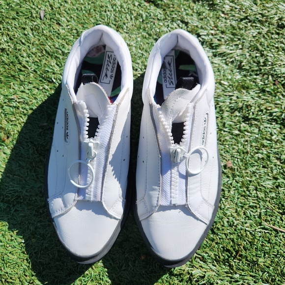 Adidas Platforms - Picture 2 of 5